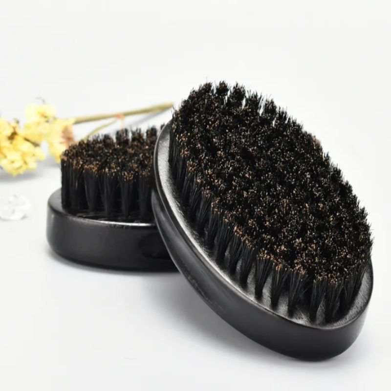 brosse à barbe  cote à cote /brosse à barbe sanglier
