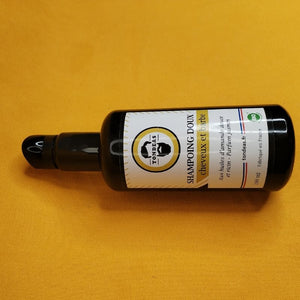 shampoing pour la barbe shampoing barbe naturel 200ML EN POSITION HORIZONTALE